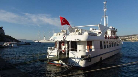 Sisam feribotu vermiyor