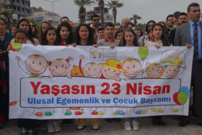Kuşadası'nda 23 Nisan kutlamaları