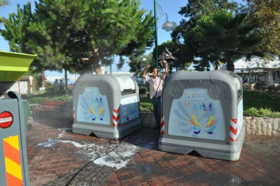 Yollar yıkanıyor, asfalt dökülüyor