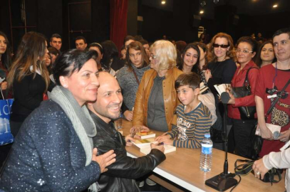 Kahraman Tazeoğlun’dan Erkan Yücel’de İmza günü