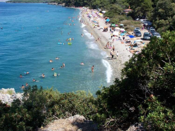 Kuşadası'nda Nisan Ayında Deniz Keyfi