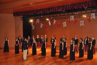 Kuşadası’nda müzik ziyafeti