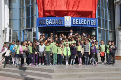 Öğrencilerden Belediye turu