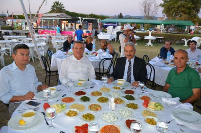 Kadıkalesi Muhtarlığı’ndan iftar yemeği