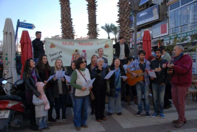 Kuşadası'nda ki Hıristiyanlar Noel'i kutladı