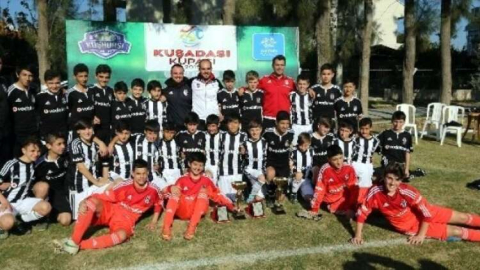 Kuşadası'nda futbol turnuvası
