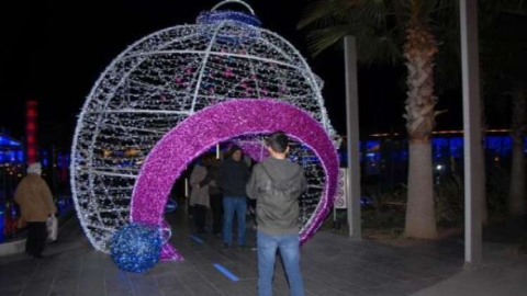 Kuşadası yeni yıla eğlenerek girdi