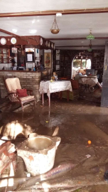 Sağanak yağmur Selçuk'ta hayatı felç etti