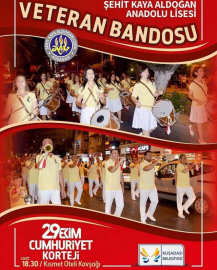 Bu bando alkışlanır