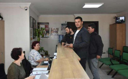 Kuşadası'nda nöbetçi noter uygulaması başladı