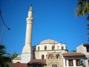 Kuşadası’nda 23 Camide Cuma namazı kılınacak   