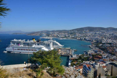 Kuşadası’na kruvaziyerde güz bereketi, 3 gemi ile 6 bin 170 yolcu geldi