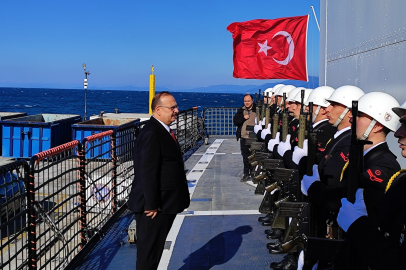 Vali Canbolat Sahil Güvenliği ziyaret etti