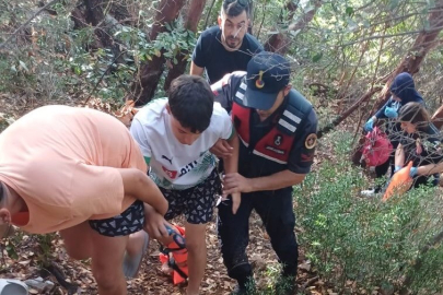 Kayalardan düşen genç için kurtarma seferberliği
