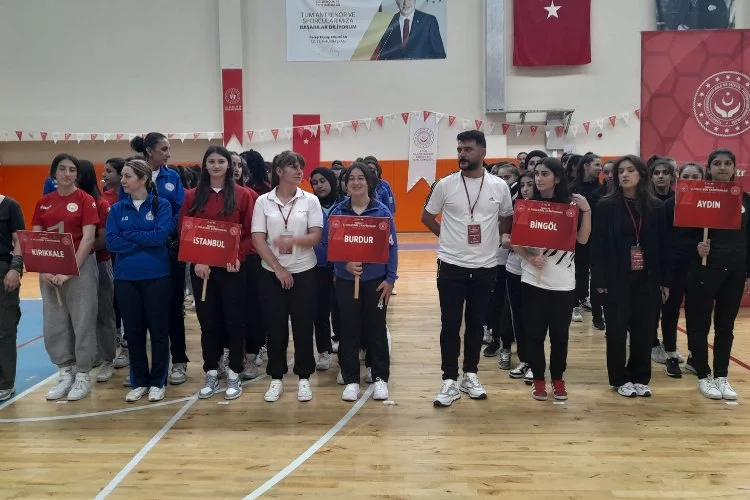 Türkiye 6. Voleybol Şampiyonası Kuşadası'nda yapılıyor